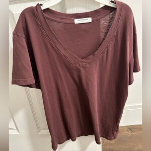 Perfect White Tee V neck